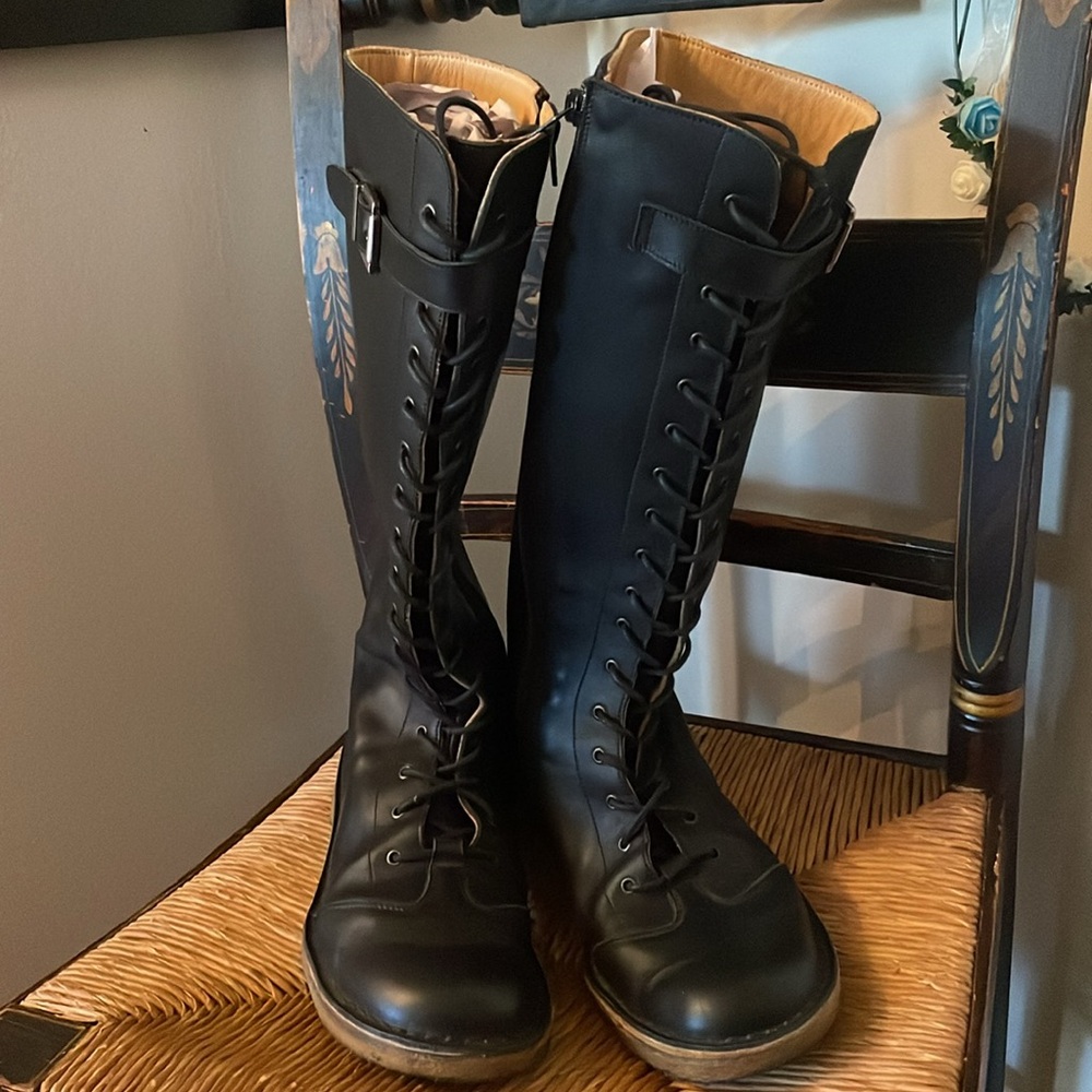 PePe Black Tall Lace-Up Leather Combat Boots — EU 40/Size 9
